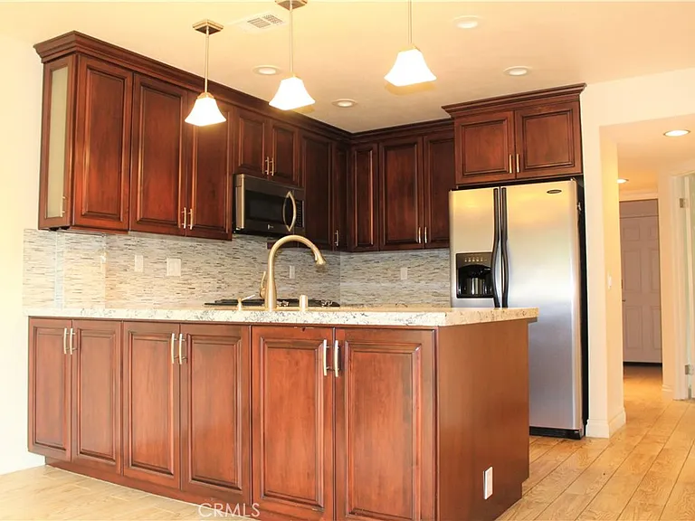 32 Stanford Ct #16 — Photo 6