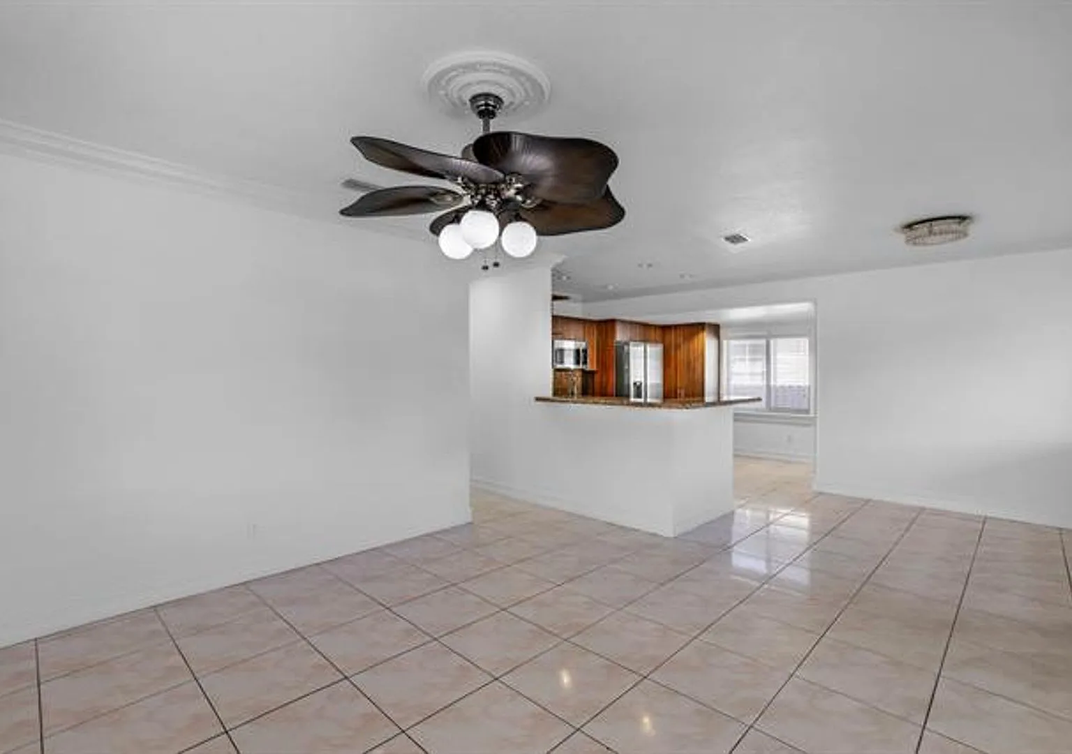 242 W 19th St # 242, Hialeah, FL 33010 — Photo 3