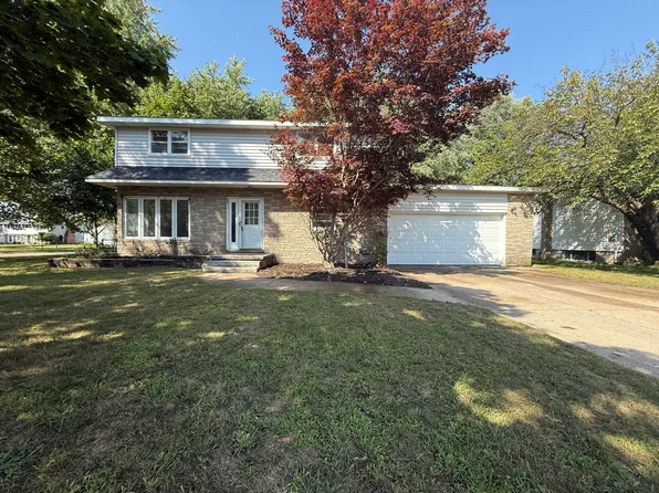 128 Tulgeywood Ln, Whitehall, MI 49461