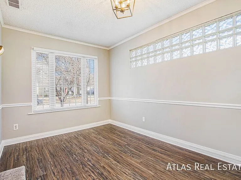 6043 Fontana St — Photo 11