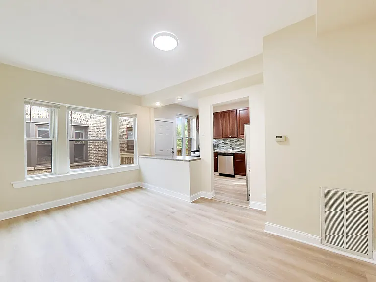 2235 N Kedzie Blvd #3 — Photo 8