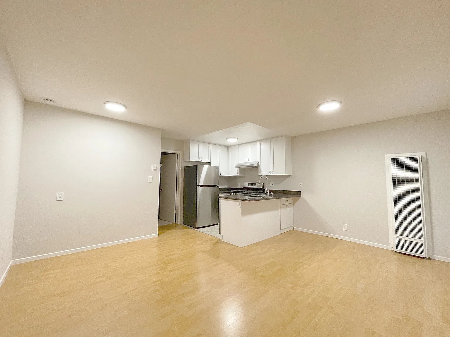 475 Alcatraz Ave — Photo 1