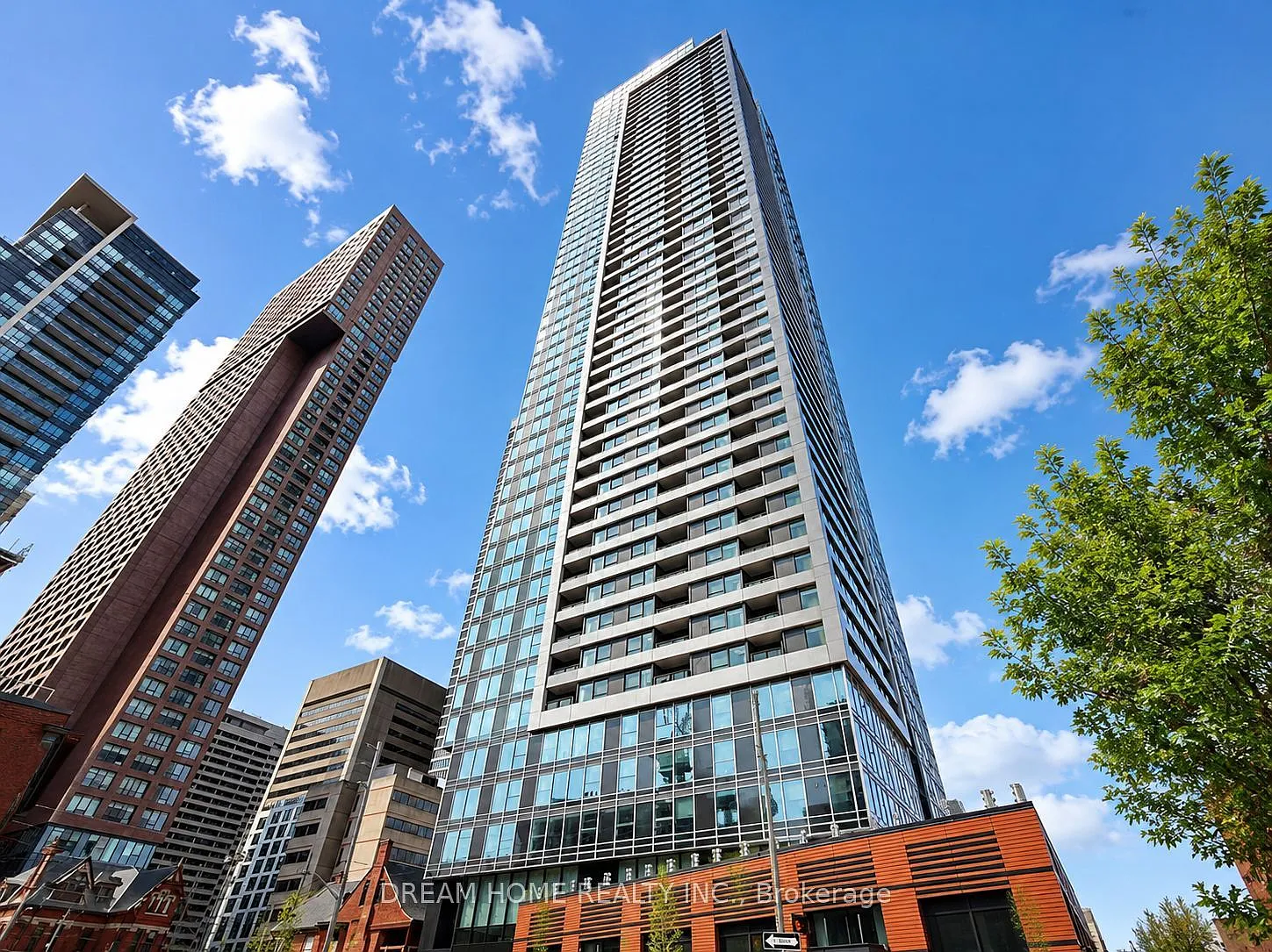 2 bed, $2,300 — Photo 1