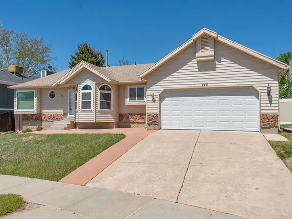 744 Sweet Meadow Ln, Sandy, UT 84070