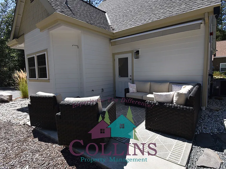 215 Pello Ln — Photo 17