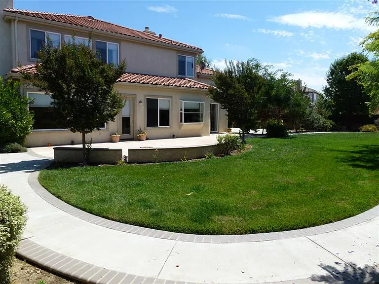 18345 San Antonio Dr — Photo 39