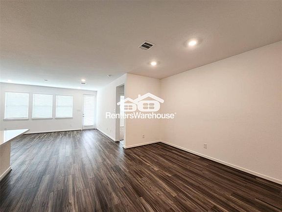 5th image of 7230 Greenbriar Bend Ct