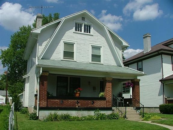 2nd image of 1033 Shakespeare Ave
