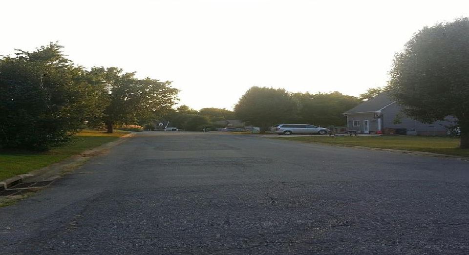 2nd image of 2304 Clover Bend Dr