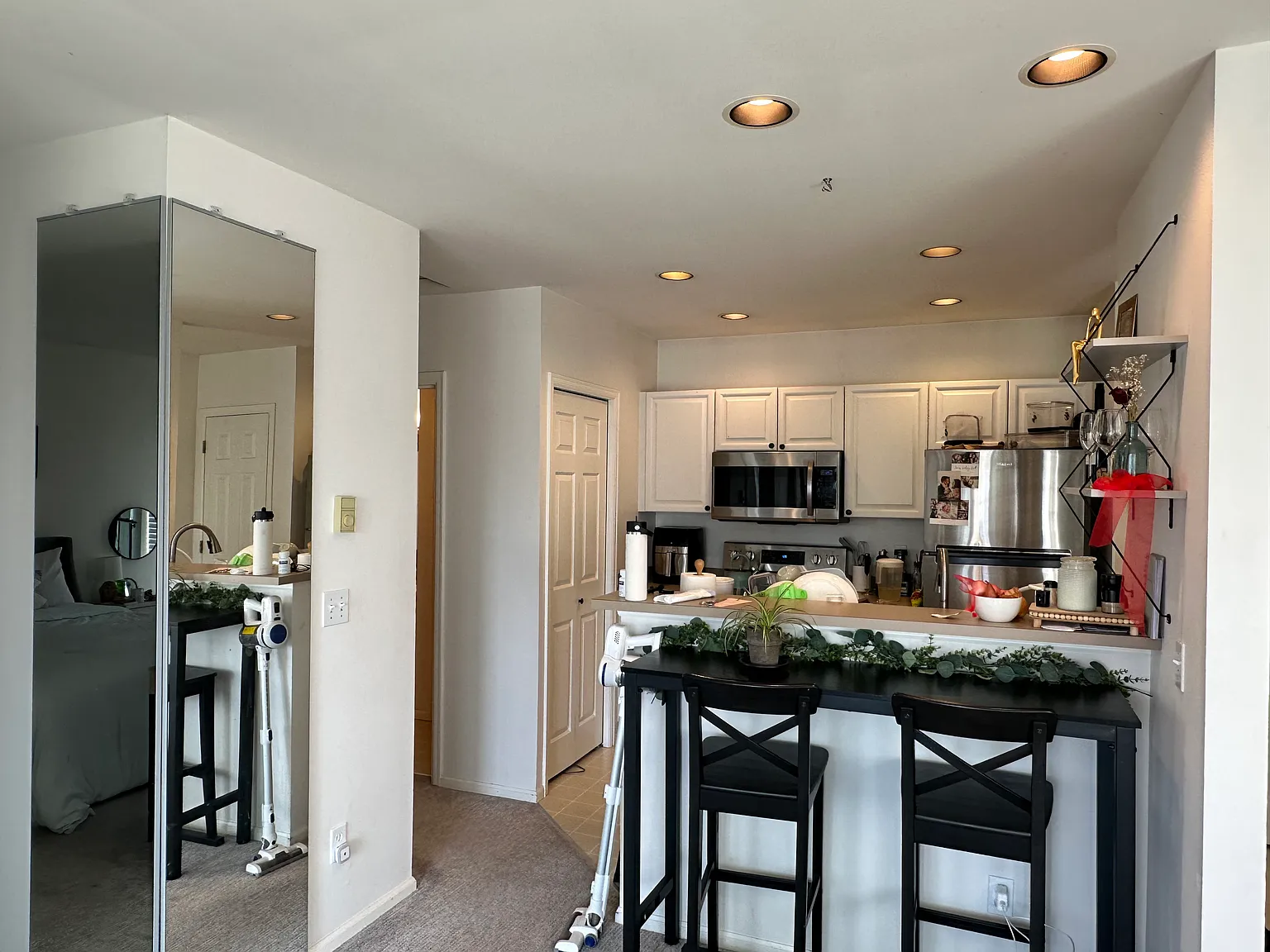 1 bed, 650 sqft, $2,000 — Photo 4