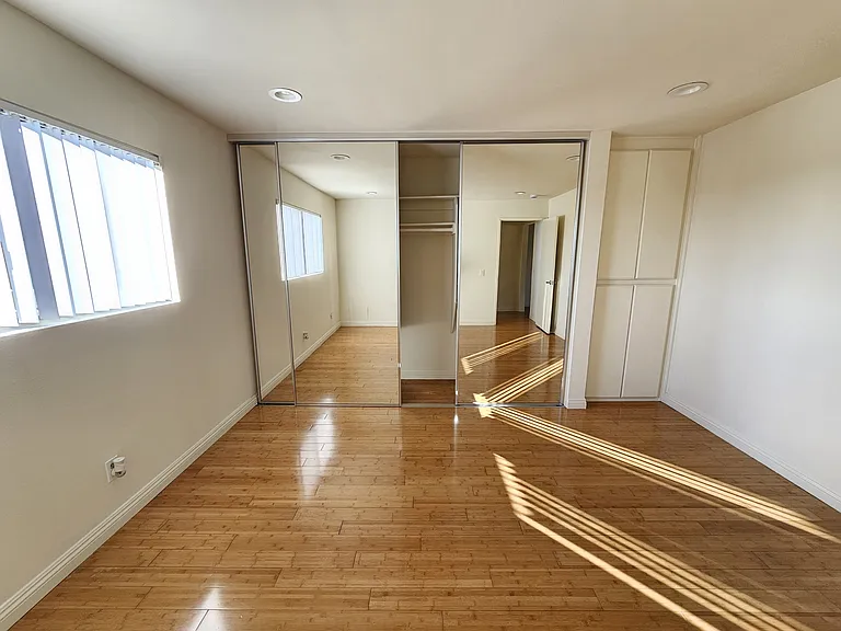 7605 W Manchester Ave #11 — Photo 4