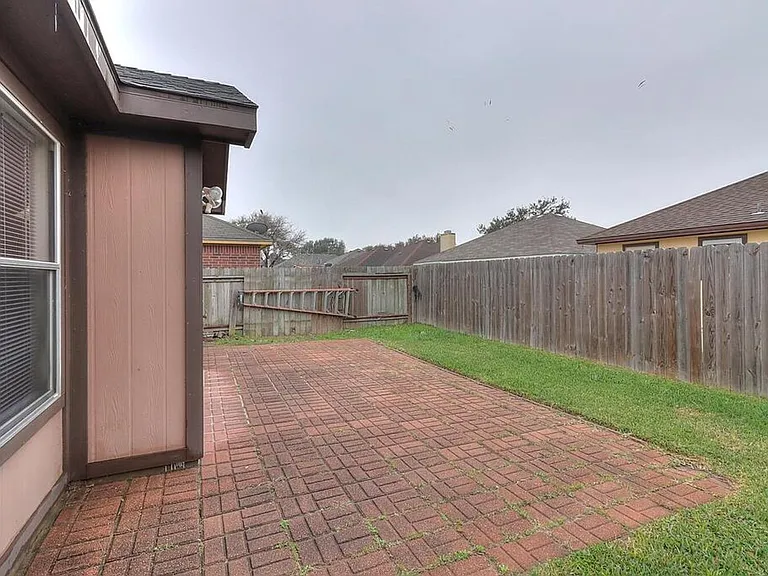 7933 Elk Dr — Photo 22