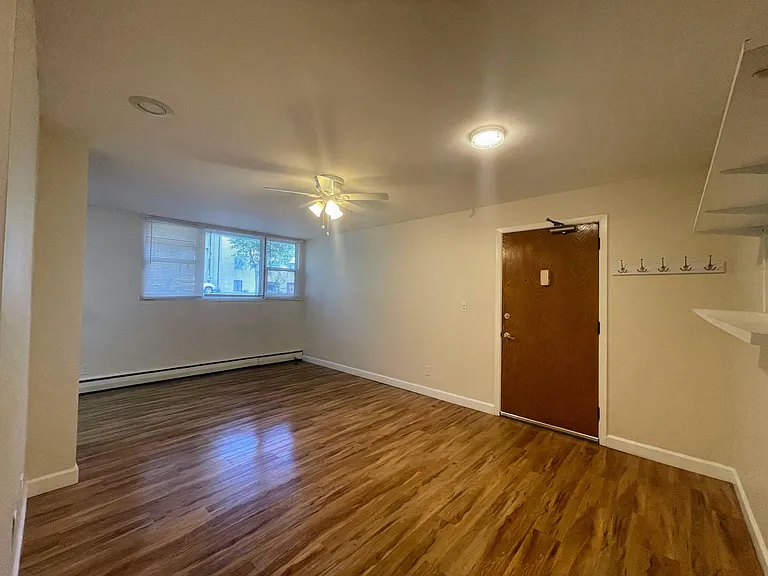 405 6th Ave SE #124 — Photo 5