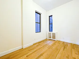 Rented by Urban Real Estate Property Group Inc