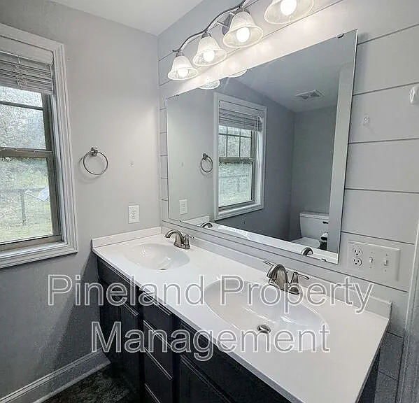 668 McKenzie Rd — Photo 8