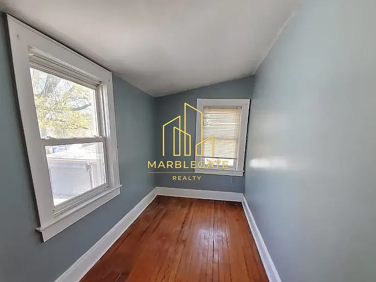 182 Dewey St #22 — Photo 6