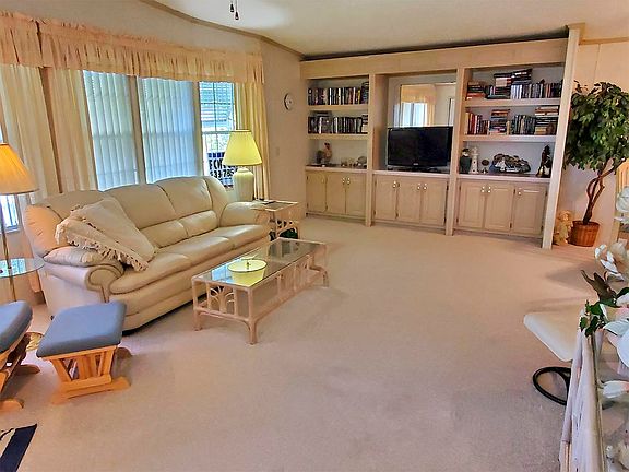 3rd image of 19715 Charleston Cir #92