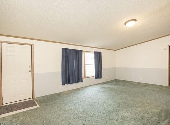 3rd image of 1250 N Ellsworth Ave