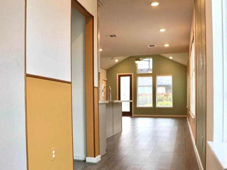 17631 Carnation Glen Dr — Photo 4