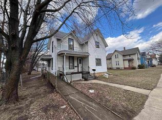 1438 8th Ave, Rockford, IL 61104