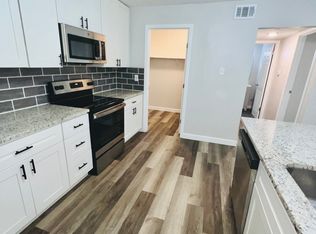 7127 Horner Ave APT D, Saint Louis, MO 63117