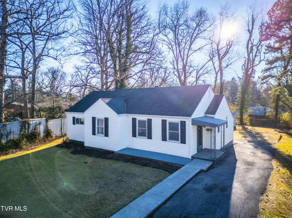 1026 Columbia Rd, Bristol, TN 37620