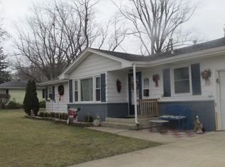 3851 N Macarthur Rd, Decatur, IL 62526