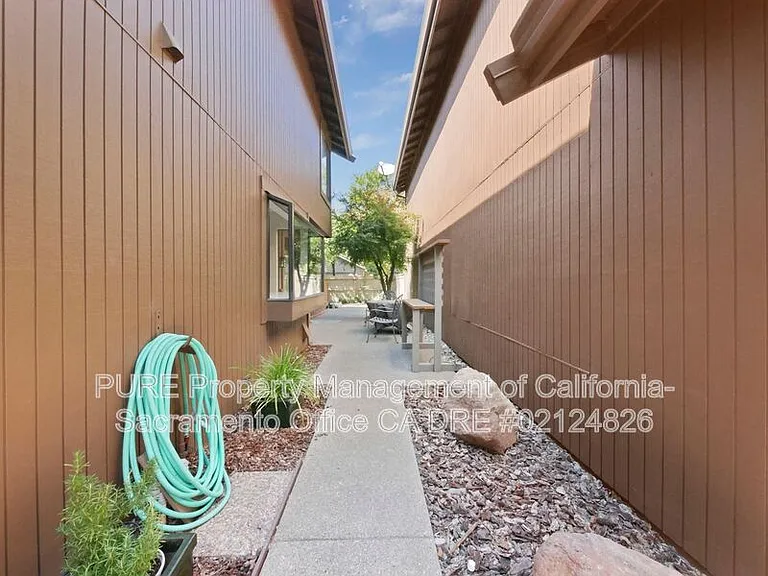1964 Discovery Village Ln — Photo 5