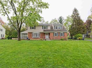 1345 Rowe Rd, Niskayuna, NY 12309