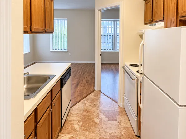 54 S Broadway St #13, Lake Orion, MI 48362
