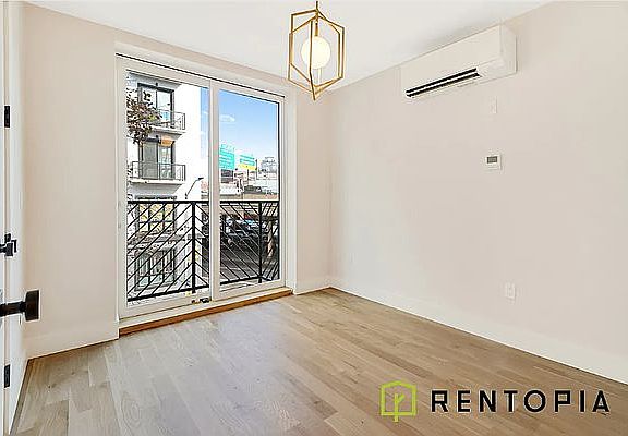 5th image of 415 Manhattan Ave #4H