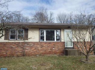 2815 Carnation Ave, Willow Grove, PA 19090