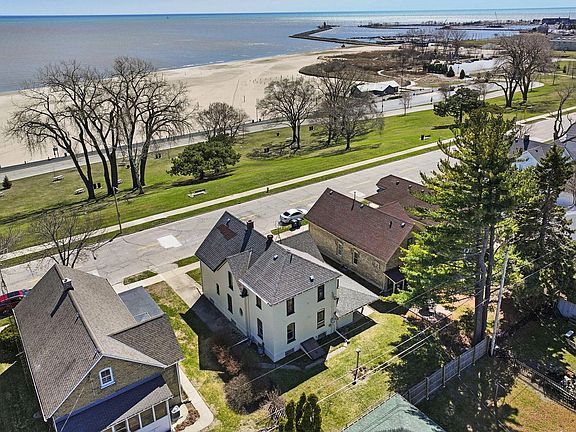 3rd image of 1632 Michigan BOULEVARD