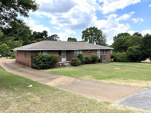 3rd image of 675 Cox Creek Pkwy