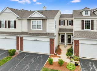 1053 Heron Cir, Joliet, IL 60431