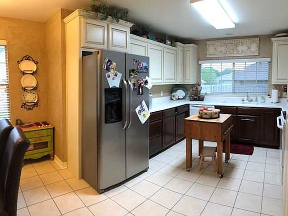 5th image of 1908 Amberwood Ct