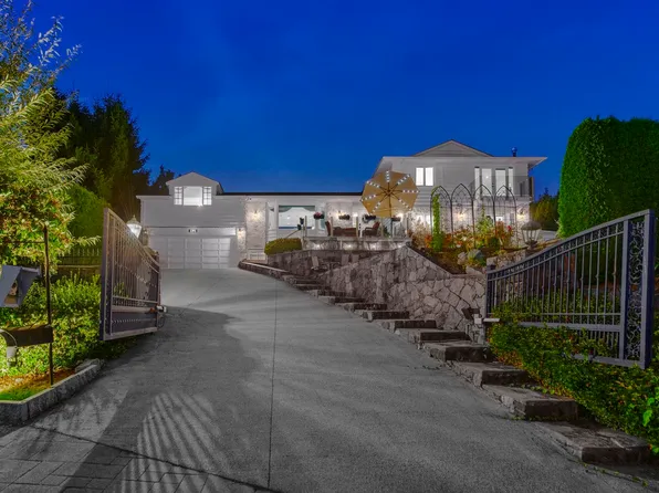 1391 Chartwell Dr, West Vancouver, BC V7S 2R6