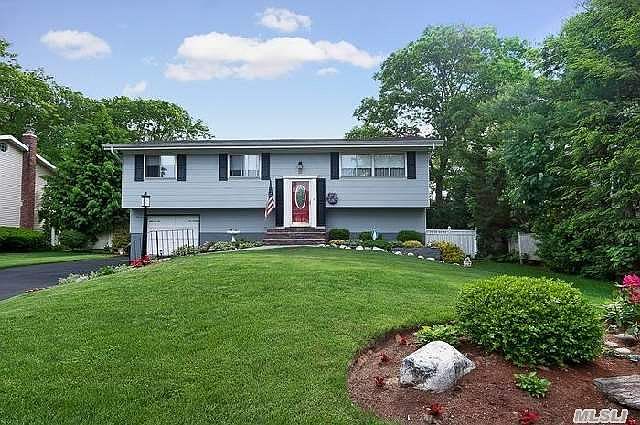 1st image of 25 Nowick Ln