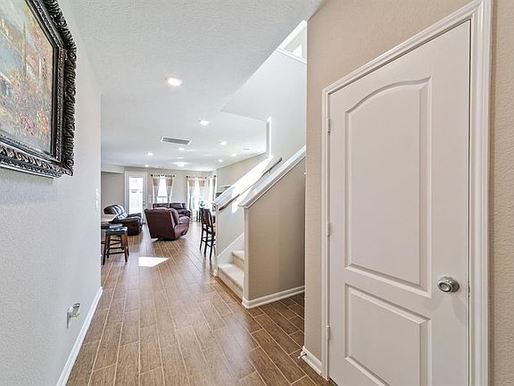 4th image of 2630 Oakwood Bluff Trl