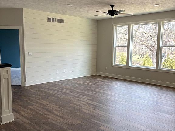 2nd image of 14139 Ambrosia Ave