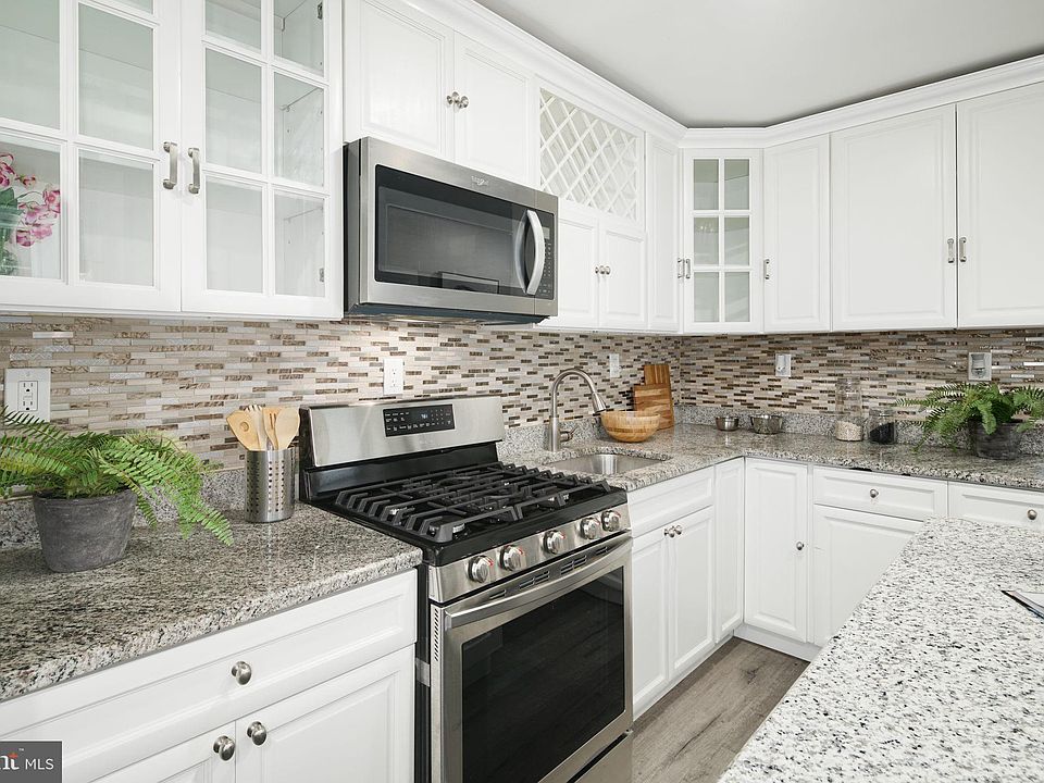 1st image of 3080 Aramingo Ave