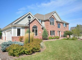 114 Kestrel Way, Hartland, WI 53029