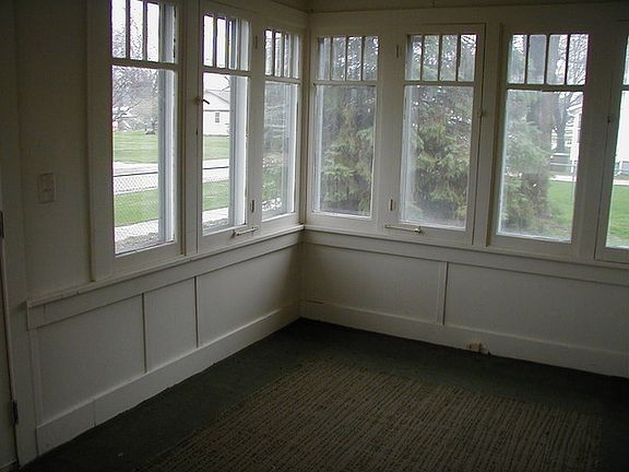 4th image of 316 N 2nd St