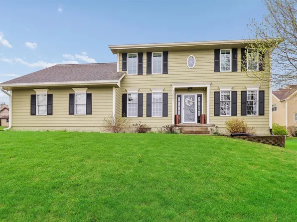 1001 Sunset Cir, Indianola, IA 50125