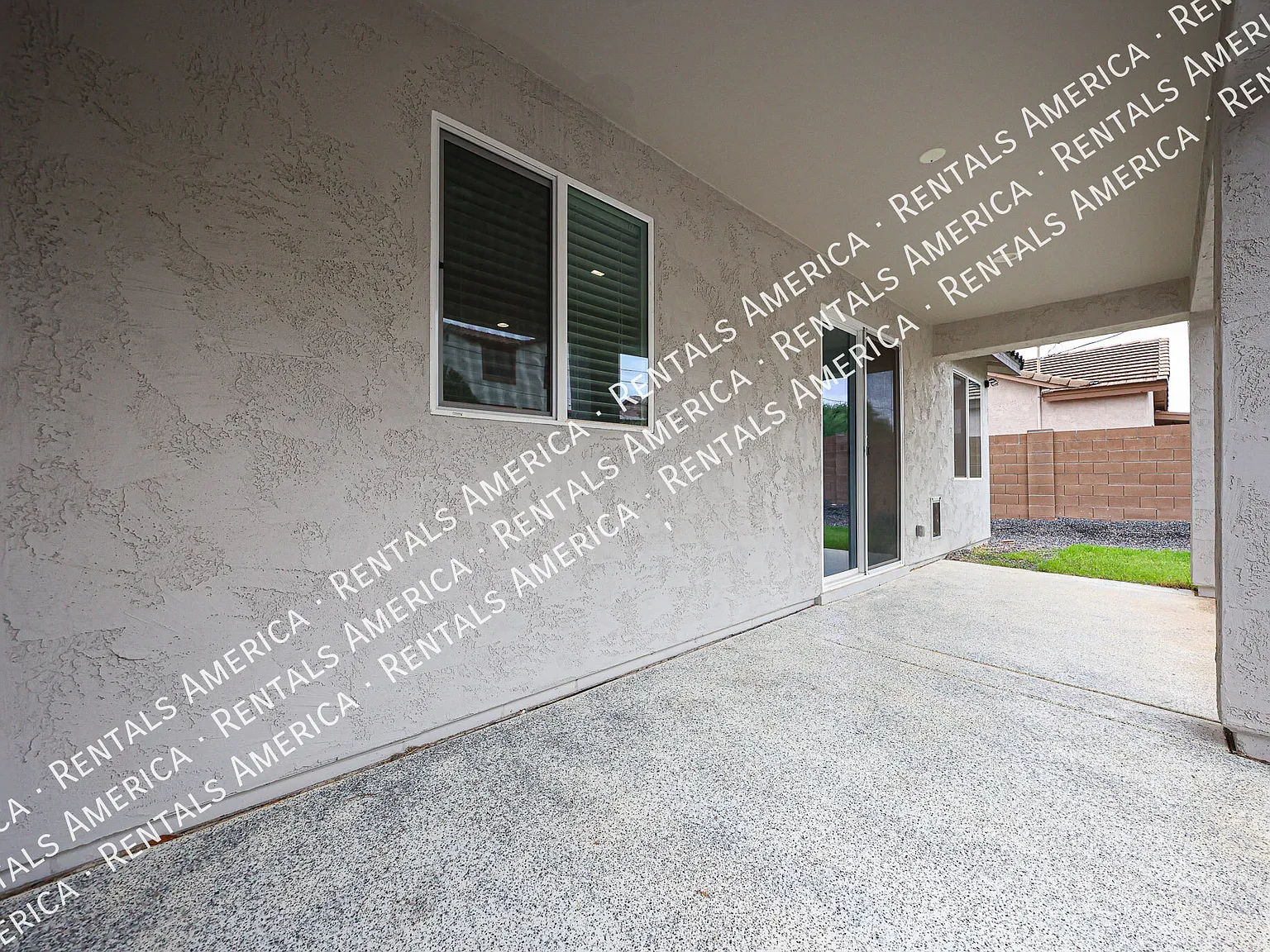 Mountain Views & Comfortable Living at 6208 S Eagle Pass — Photo 4