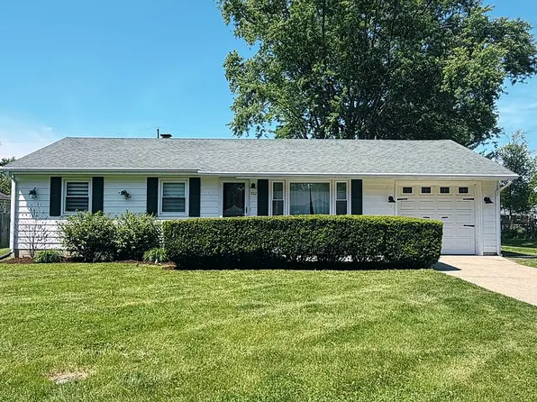 502 E School St, Centerville, IN 47330
