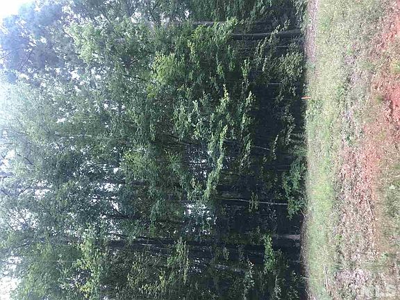 3rd image of 656 Shawnee Rd