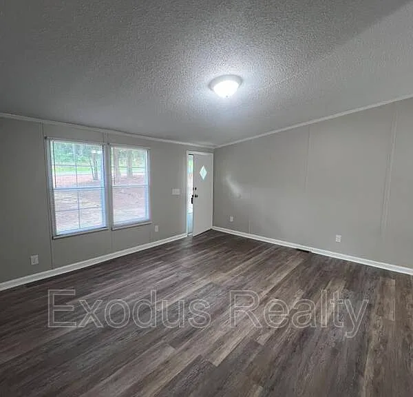 118 Sean Ln — Photo 10
