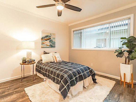 4th image of 1030 Magnolia Ave #13