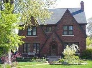 1178 Whittier Rd, Grosse Pointe Park, MI 48230